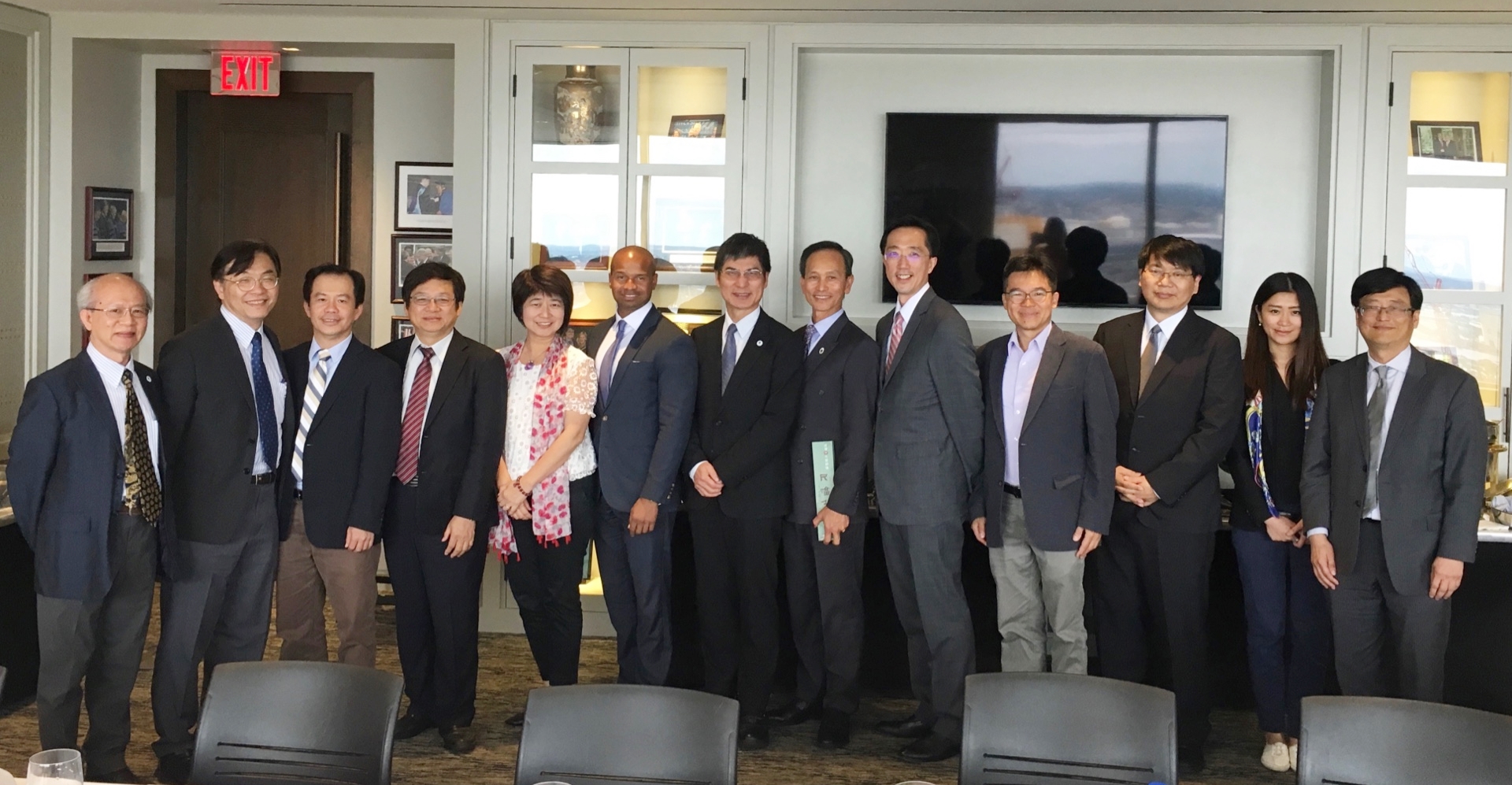 A work lunch with Mr. Damon Cox, Assistant Secretary of Technology, Innovation and Entrepreneurship and Mr. Nam Pham, Assistant Secretary of Business Development.