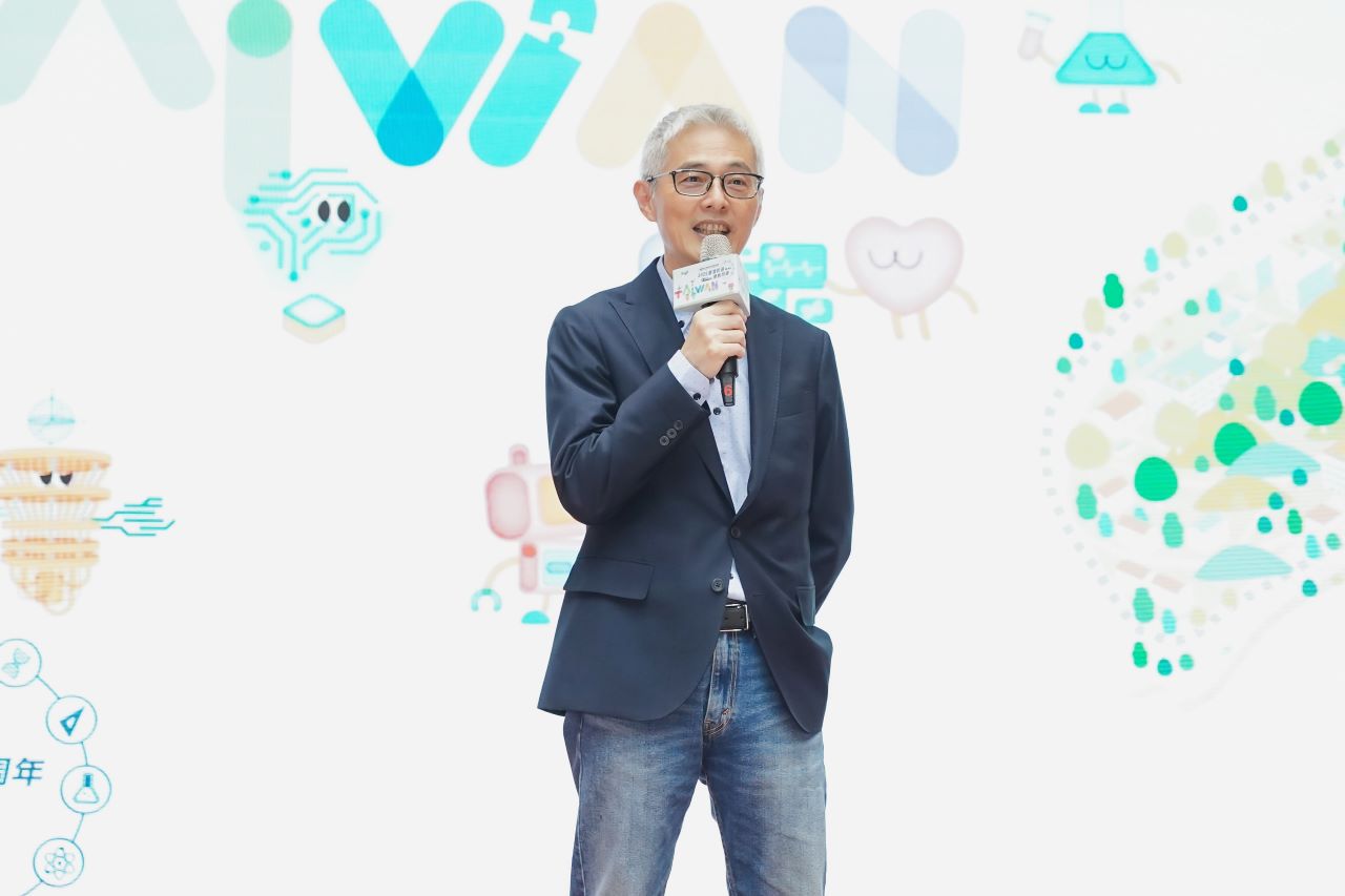 林廣宏主秘致詞表示，感謝所有科普團隊與產官學研夥伴的用心籌劃及投入，國科會將持續支持大專院校科普團隊，讓科普活動不只是一次性的活動，而是長期紮根的力量，並把資源帶到全臺每個縣市與鄉鎮，為每一位孩子打開探索科學的大門。