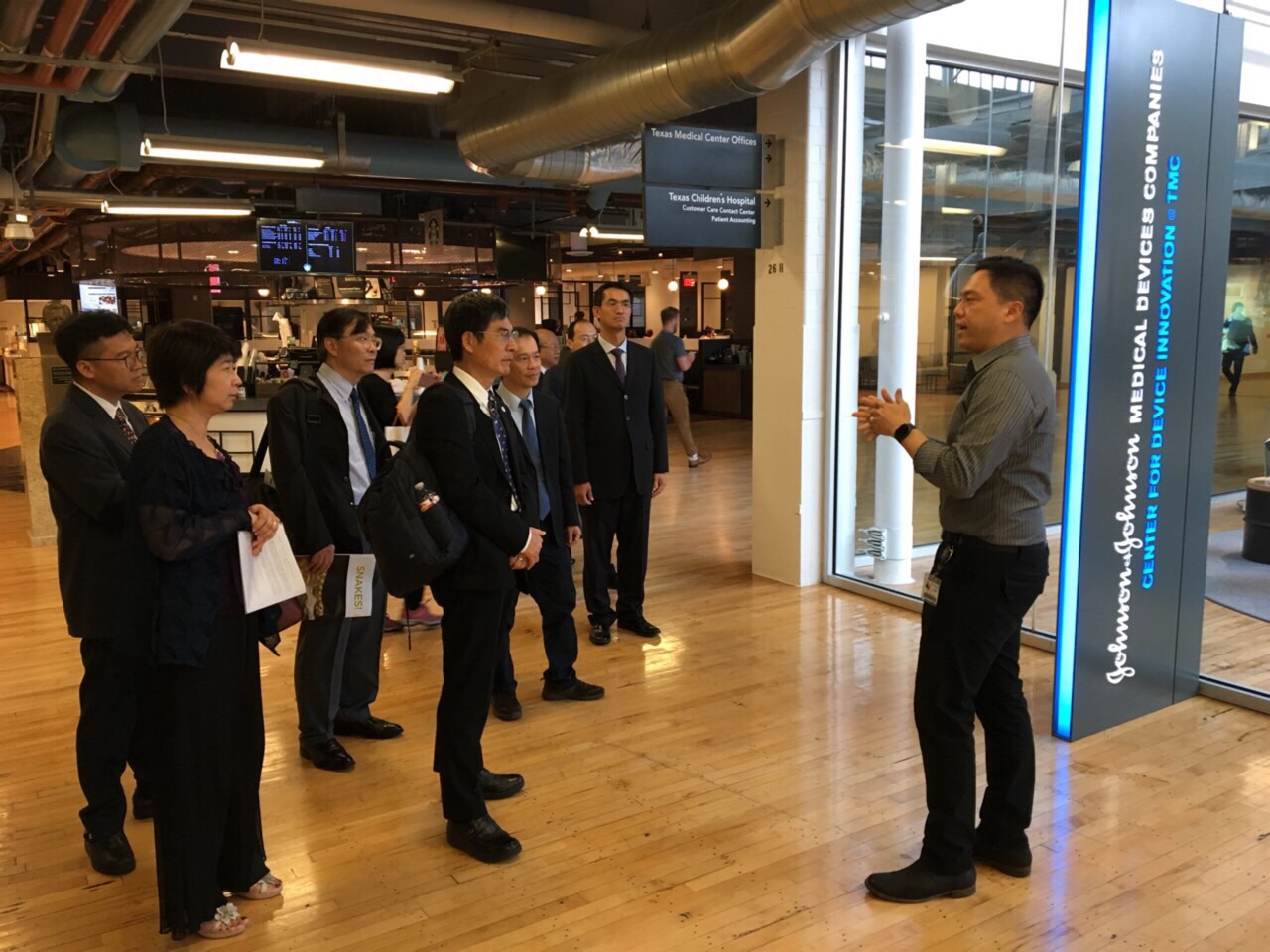 Delegation led by Minster Chen in TMCx