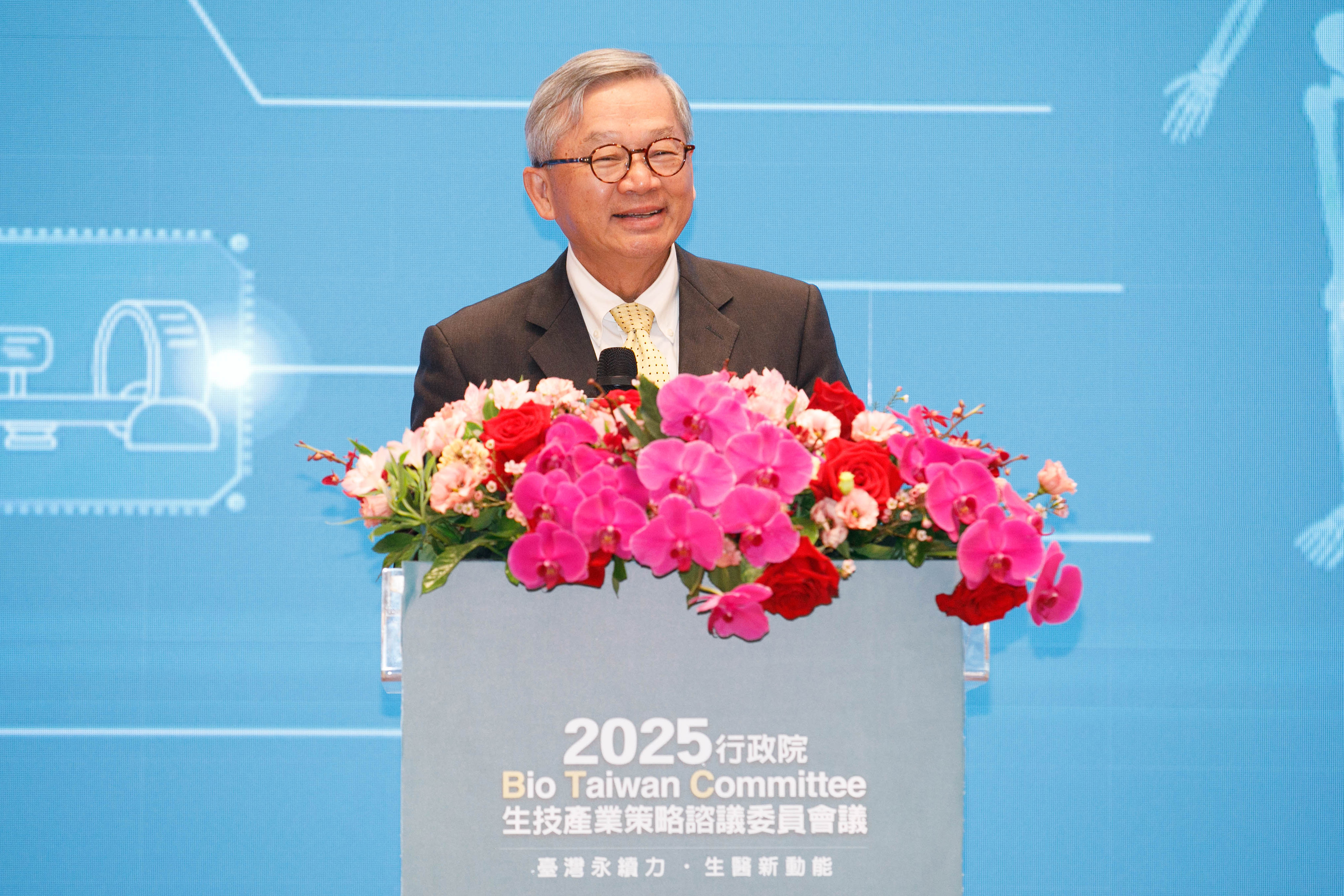 行政院吳誠文政委致詞時表示，生技、醫療與科技產業透過整合，從MIT (Made in Taiwan)走向CIT (Created in Taiwan)，落實臺灣產業創新，確保創新可以照顧國人健康，讓臺灣更繁榮，醫療體系更健全。