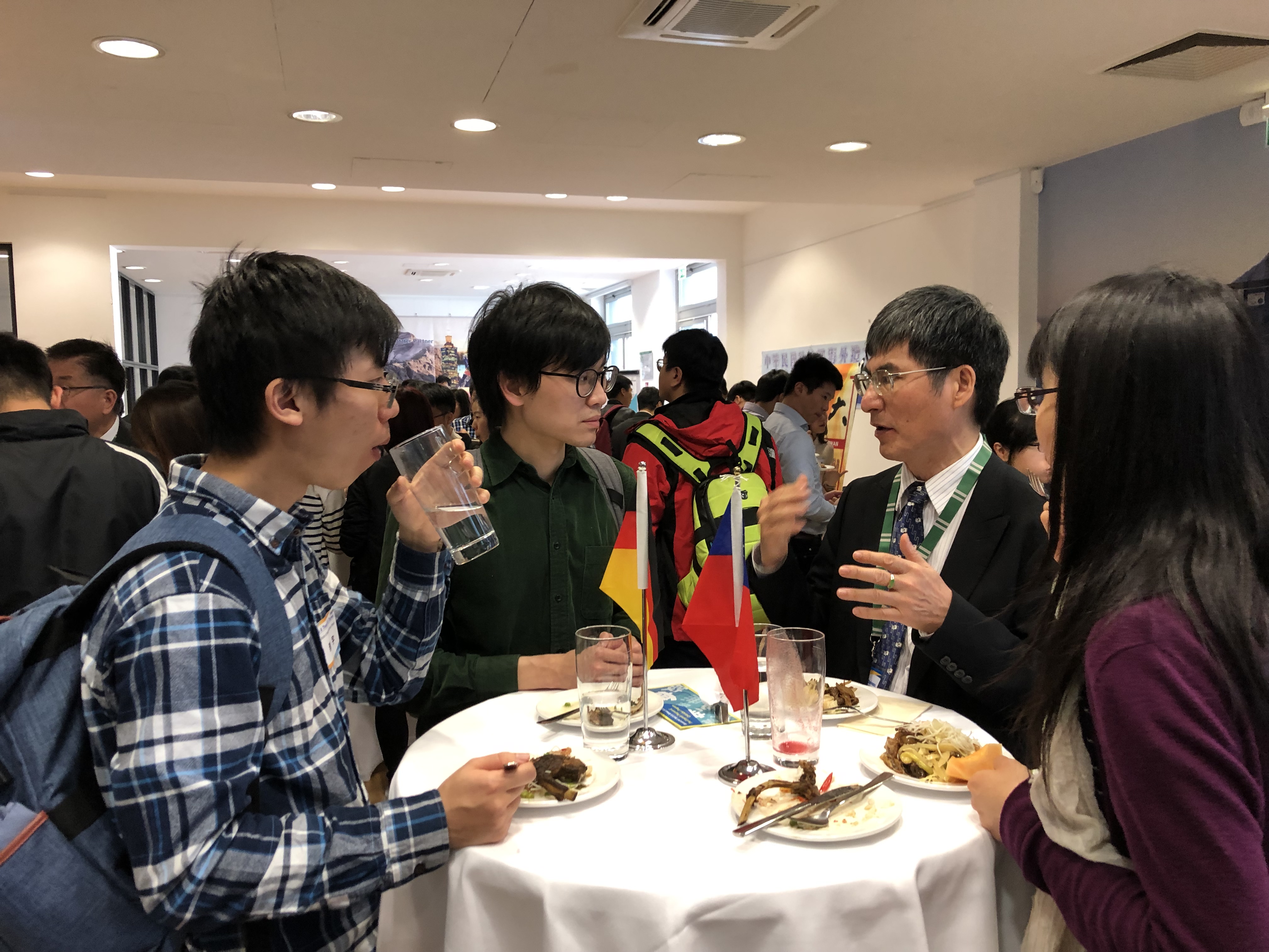 科技部陳良基部長於歐洲攬才團德國場與海外學人互動