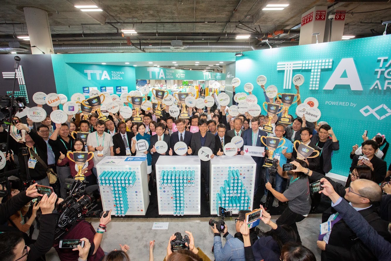 科技部TTA82家科技新創於美國CES展TTA館開幕合影
